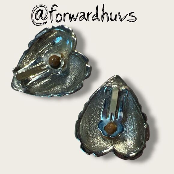 Vintage Heart Shaped Clip-On Earrings – Textured - Picture 5 of 6